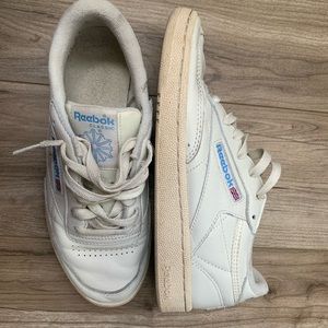 Reebok Sneakers